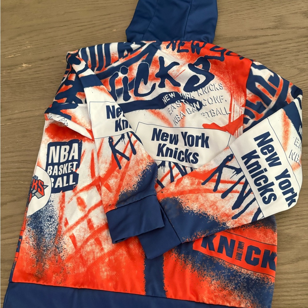 New York Knicks Graphic Hoodie - Navy & Orange